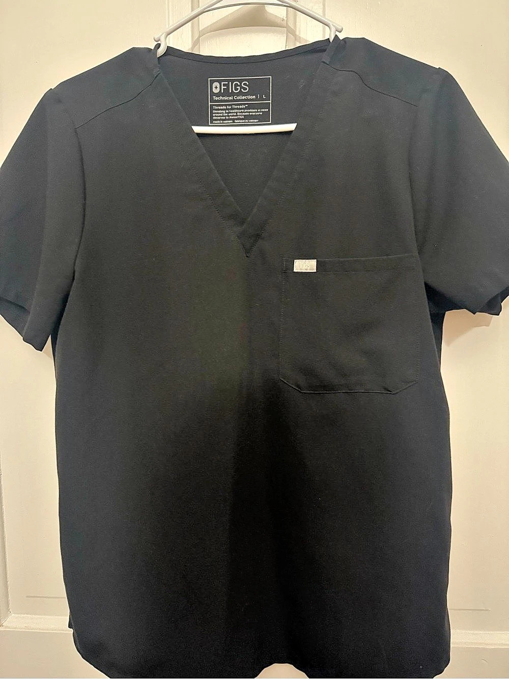 FIGS Catarina Black Short Sleeve Scrub Top and Zamora Scrub Pants